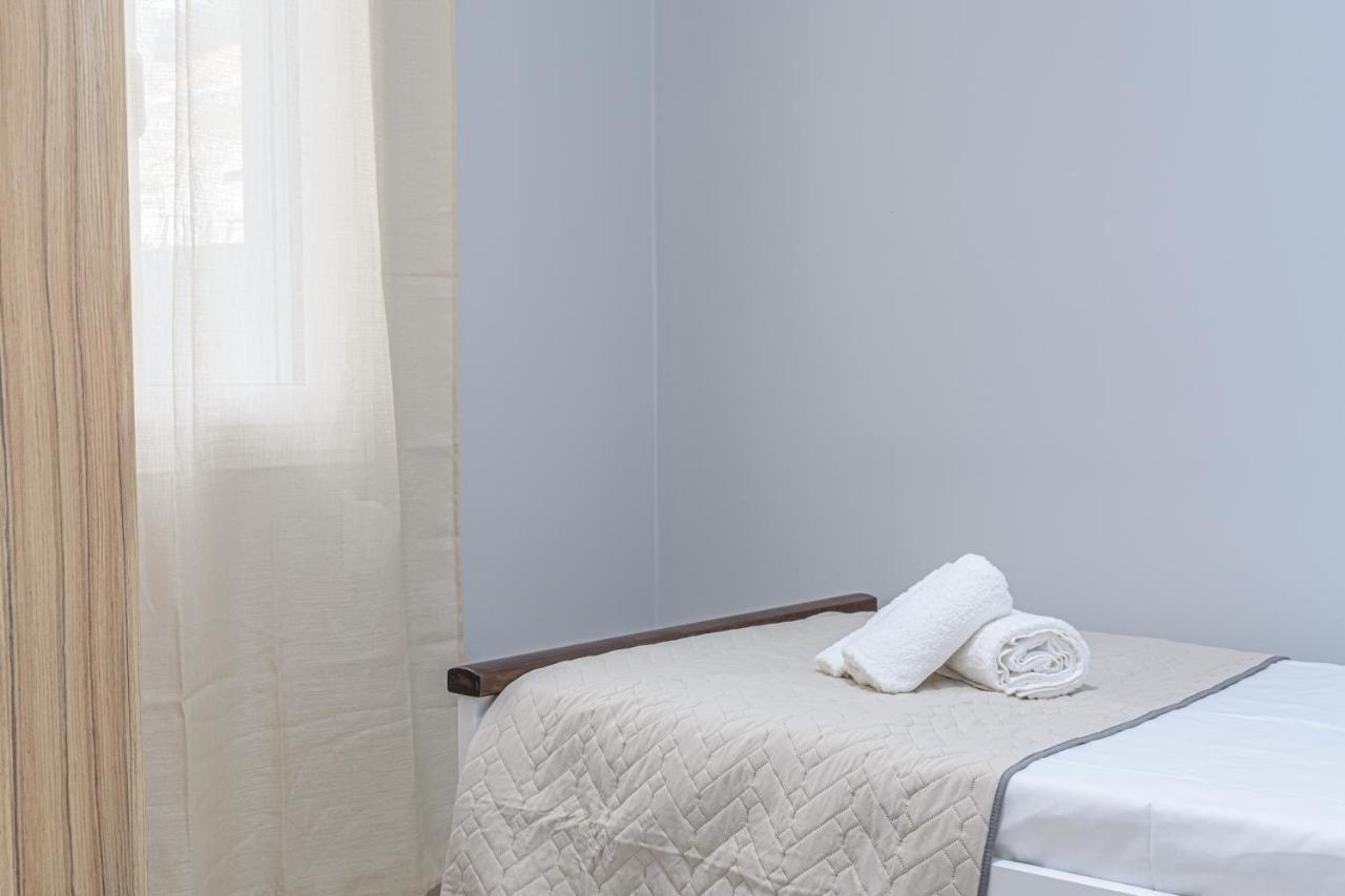 J&T Apartment - 150M From The Beach Kota Zakynthos Bagian luar foto